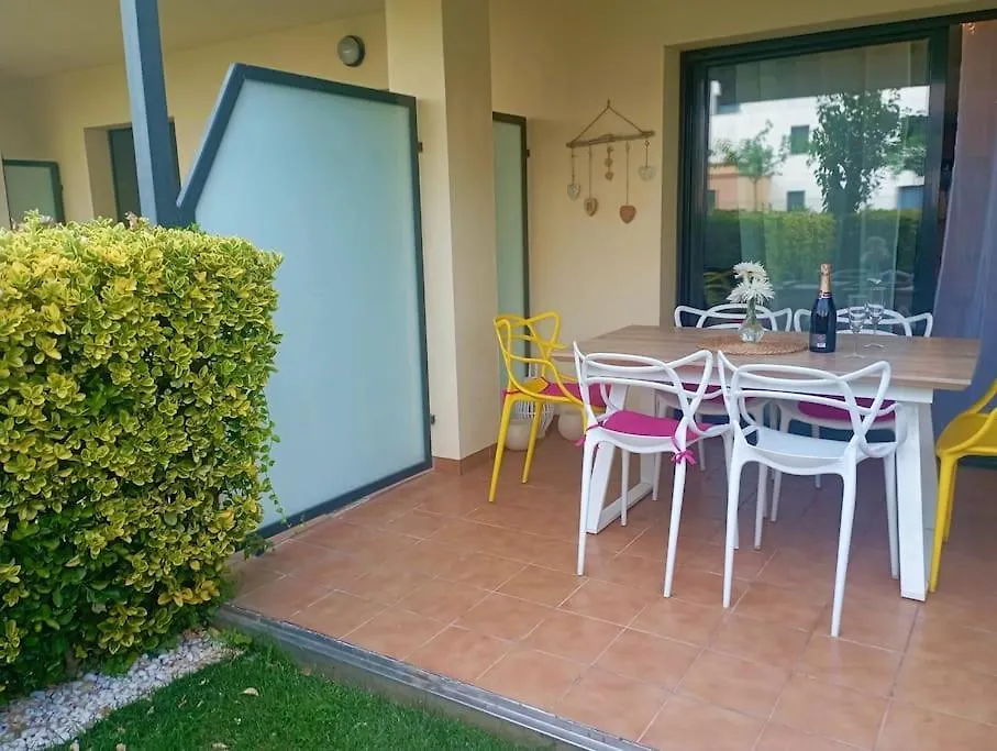 Apartamento En Primera Linea De Mar Rosas 0*,  España